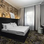 Numa Root Aparthotel Prague