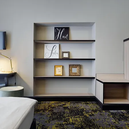 Numa Root 4* Praga