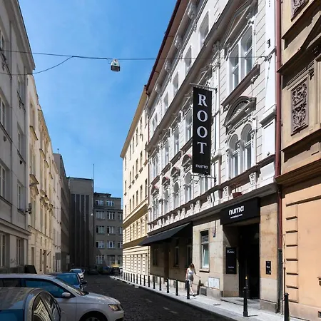 Numa Root Aparthotel 4*