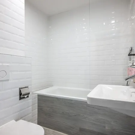 Numa Root Aparthotel Prague