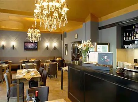Aparthotel Numa Root 4*